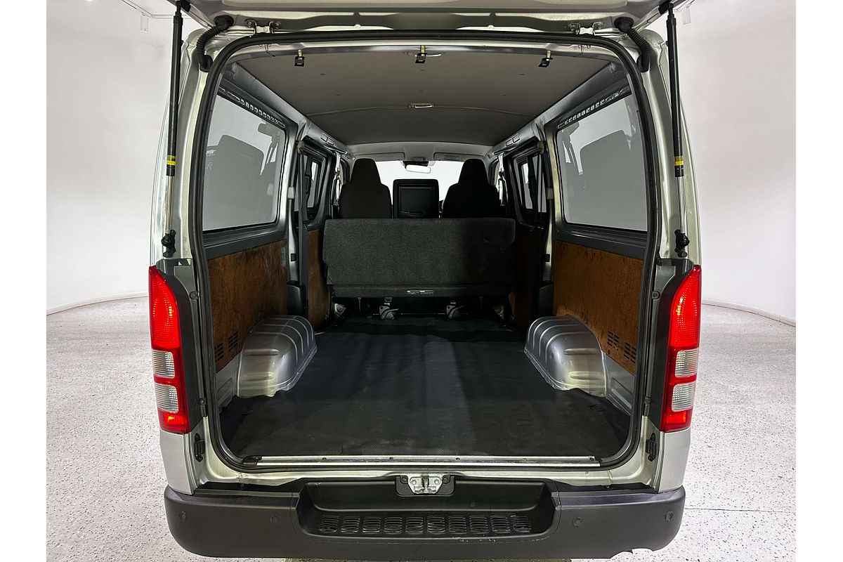 2022 Toyota Hiace GDH206V