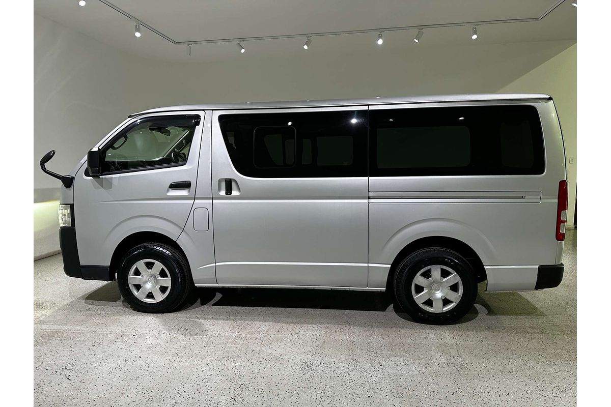 2022 Toyota Hiace GDH206V