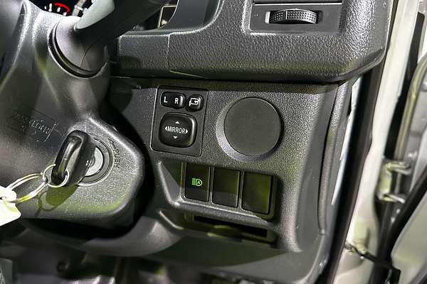 2022 Toyota Hiace GDH206V