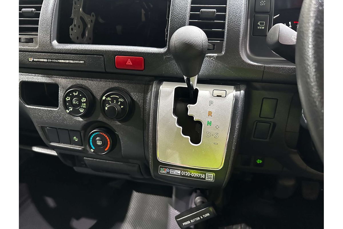 2022 Toyota Hiace GDH206V