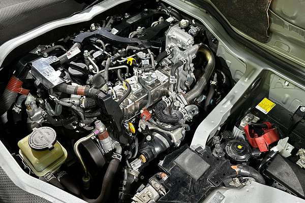 2022 Toyota Hiace GDH206V