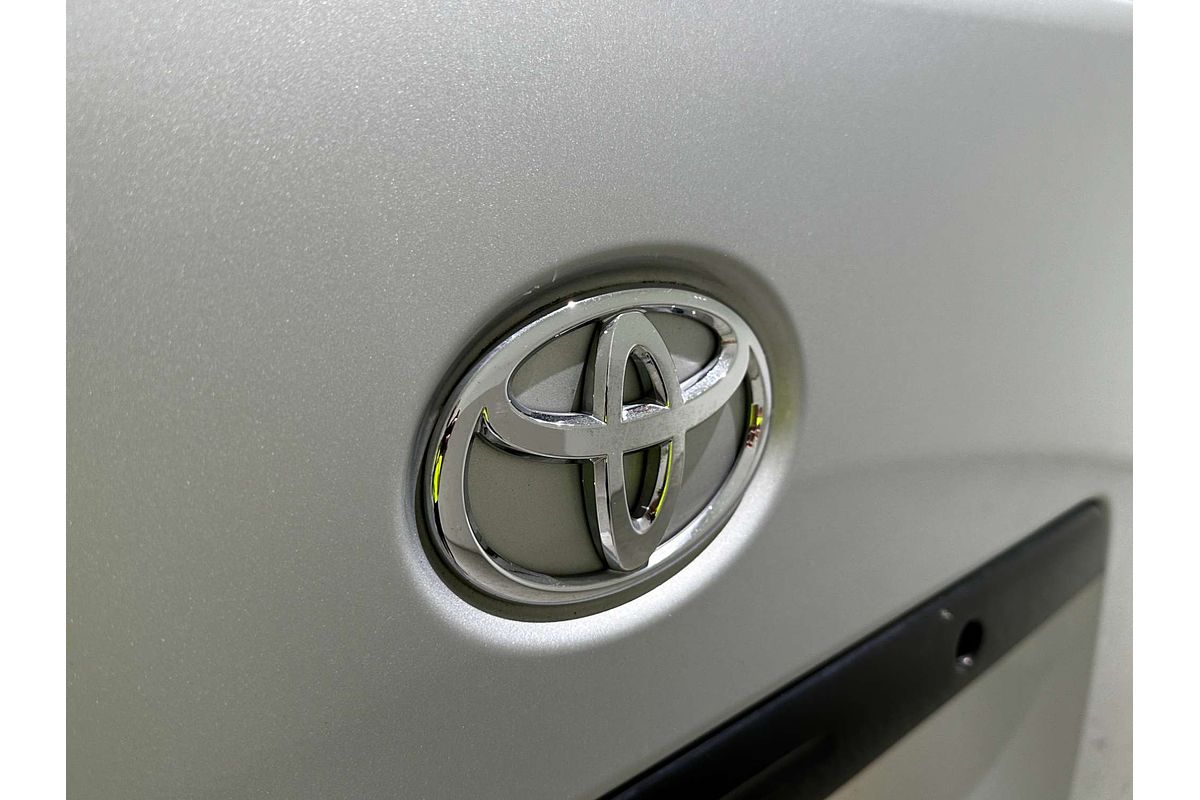 2022 Toyota Hiace GDH206V