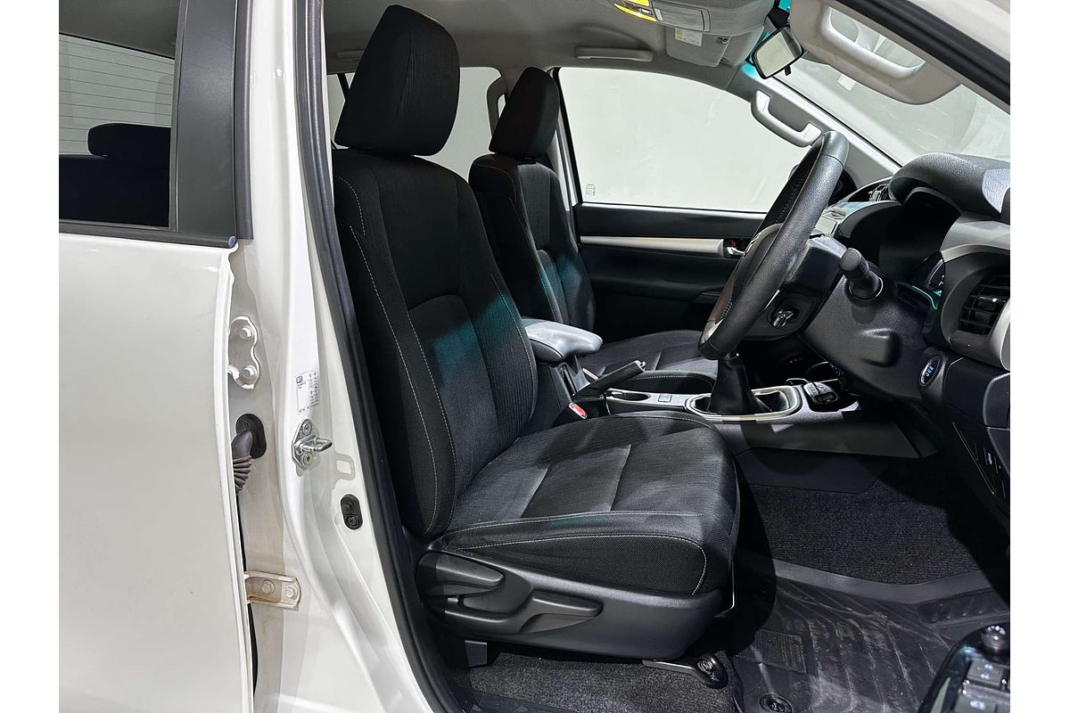 2022 Toyota Hilux SR5 GUN126R 4X4