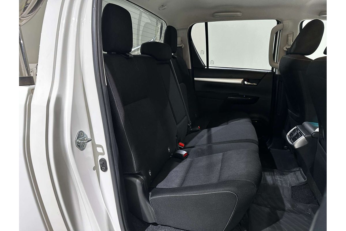 2022 Toyota Hilux SR5 GUN126R 4X4