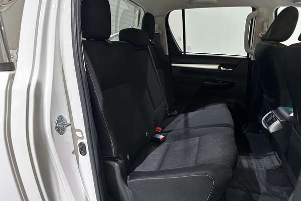 2022 Toyota Hilux SR5 GUN126R 4X4