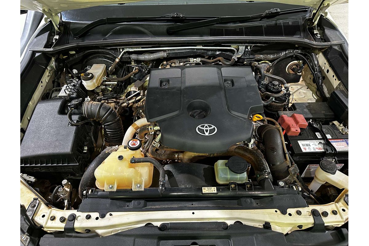 2022 Toyota Hilux SR5 GUN126R 4X4