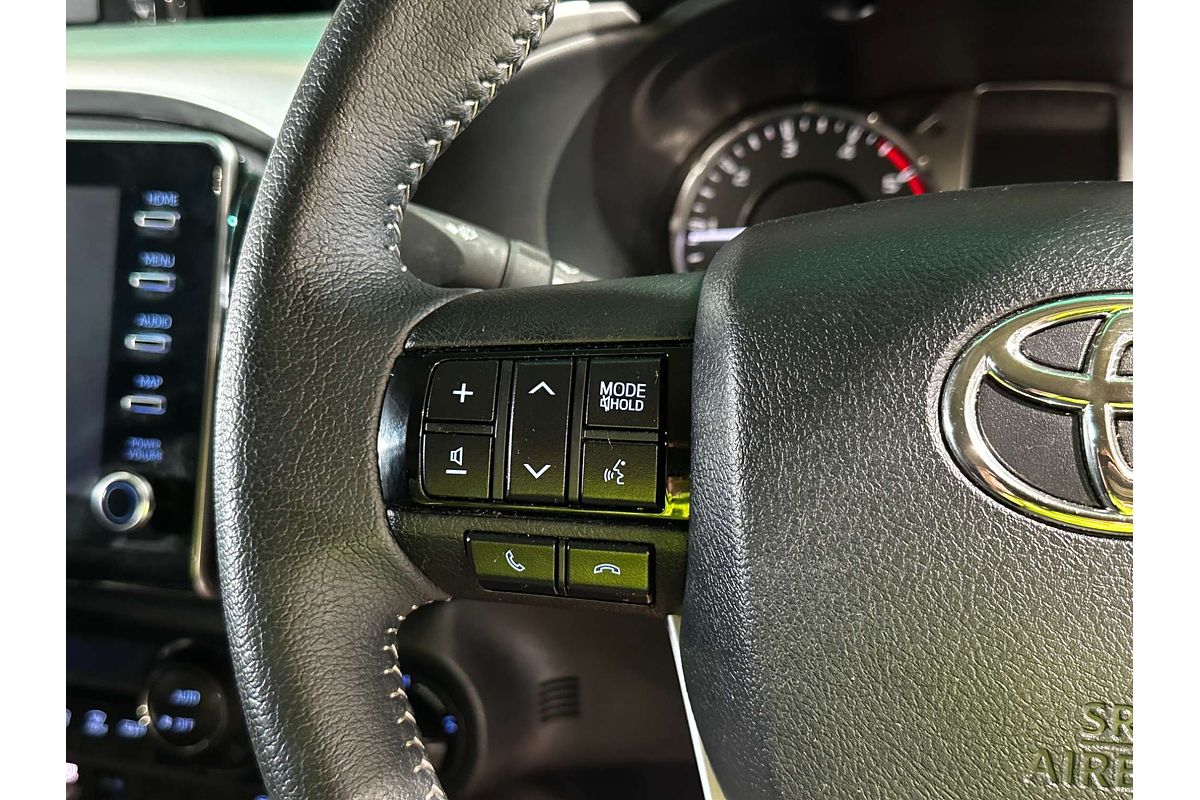 2022 Toyota Hilux SR5 GUN126R 4X4