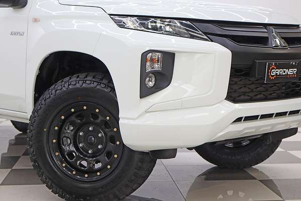 2022 Mitsubishi Triton GLX MR 4X4