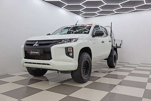 2022 Mitsubishi Triton GLX MR 4X4