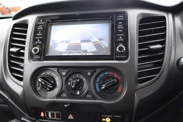 2022 Mitsubishi Triton GLX MR 4X4