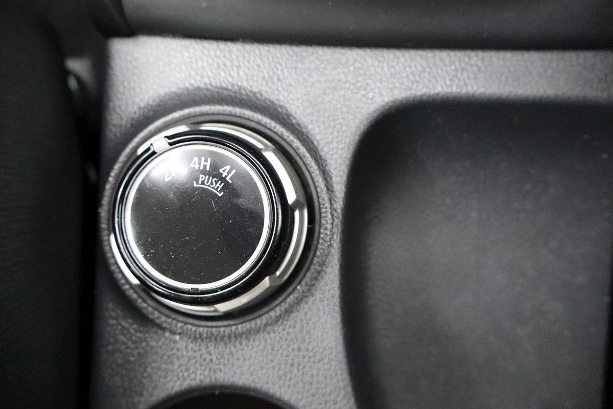 2022 Mitsubishi Triton GLX MR 4X4