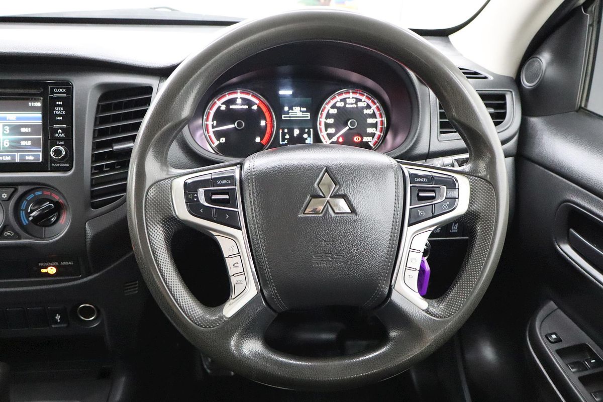 2022 Mitsubishi Triton GLX MR 4X4