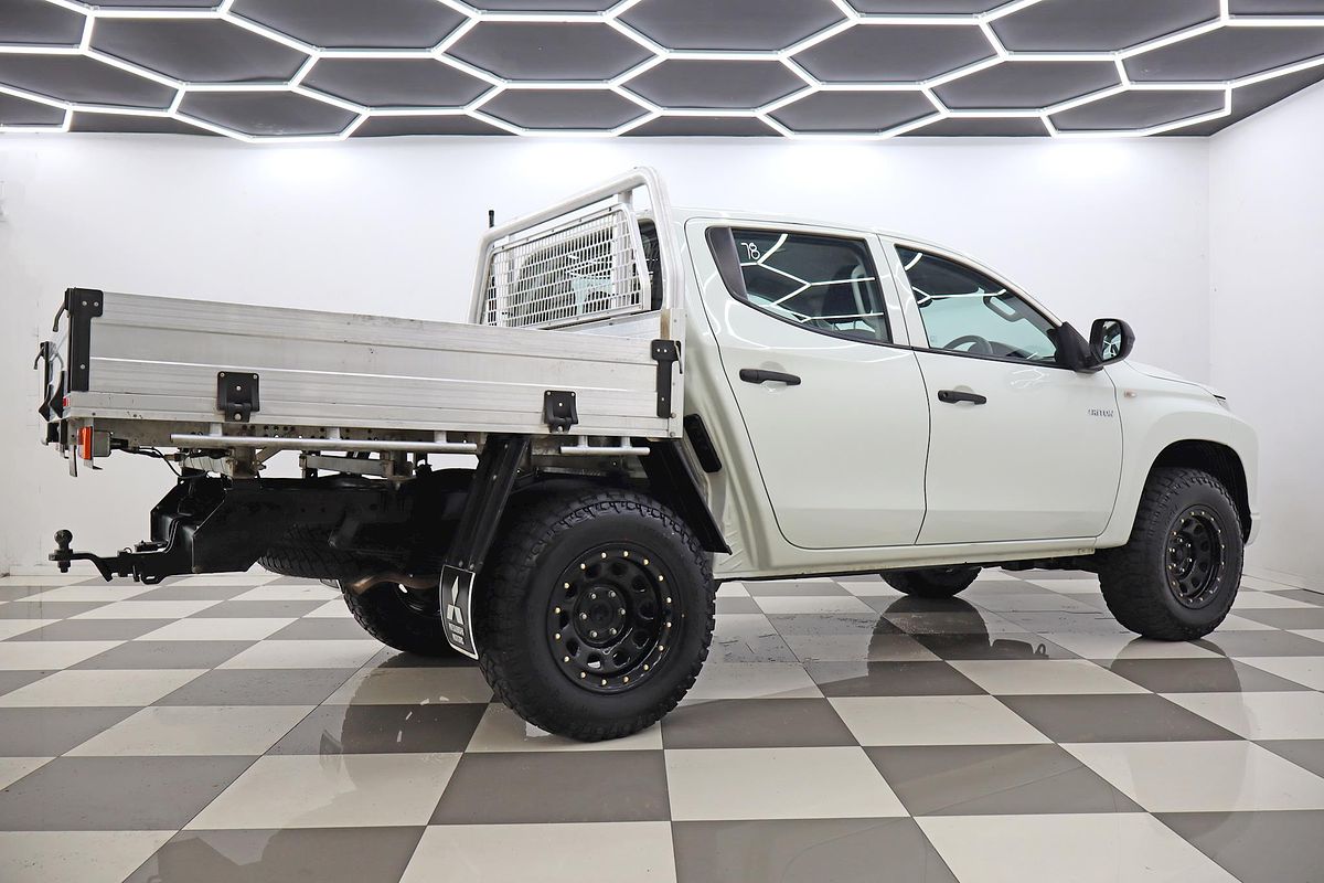 2022 Mitsubishi Triton GLX MR 4X4