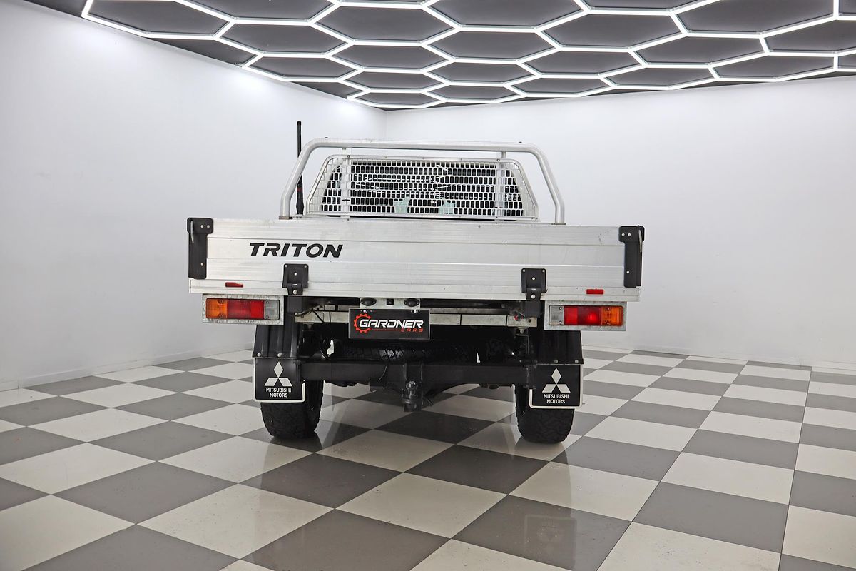 2022 Mitsubishi Triton GLX MR 4X4
