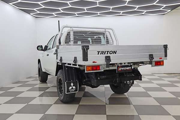 2022 Mitsubishi Triton GLX MR 4X4