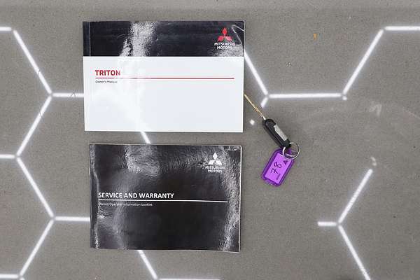 2022 Mitsubishi Triton GLX MR 4X4