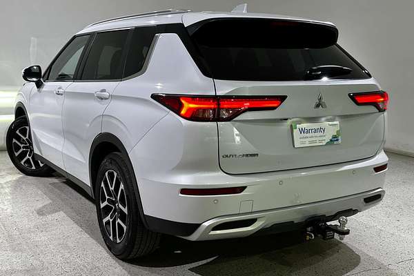 2022 Mitsubishi Outlander LS ZM