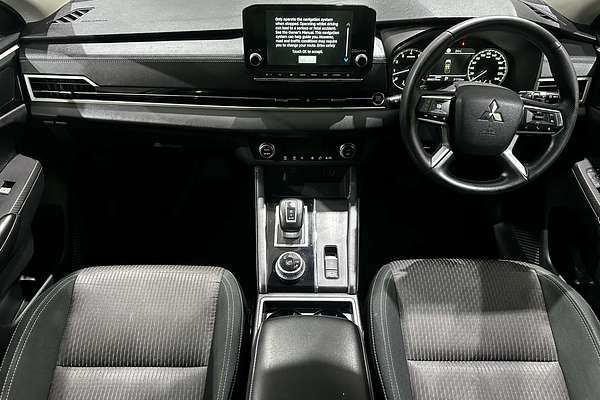 2022 Mitsubishi Outlander LS ZM