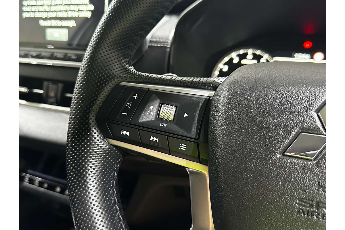 2022 Mitsubishi Outlander LS ZM