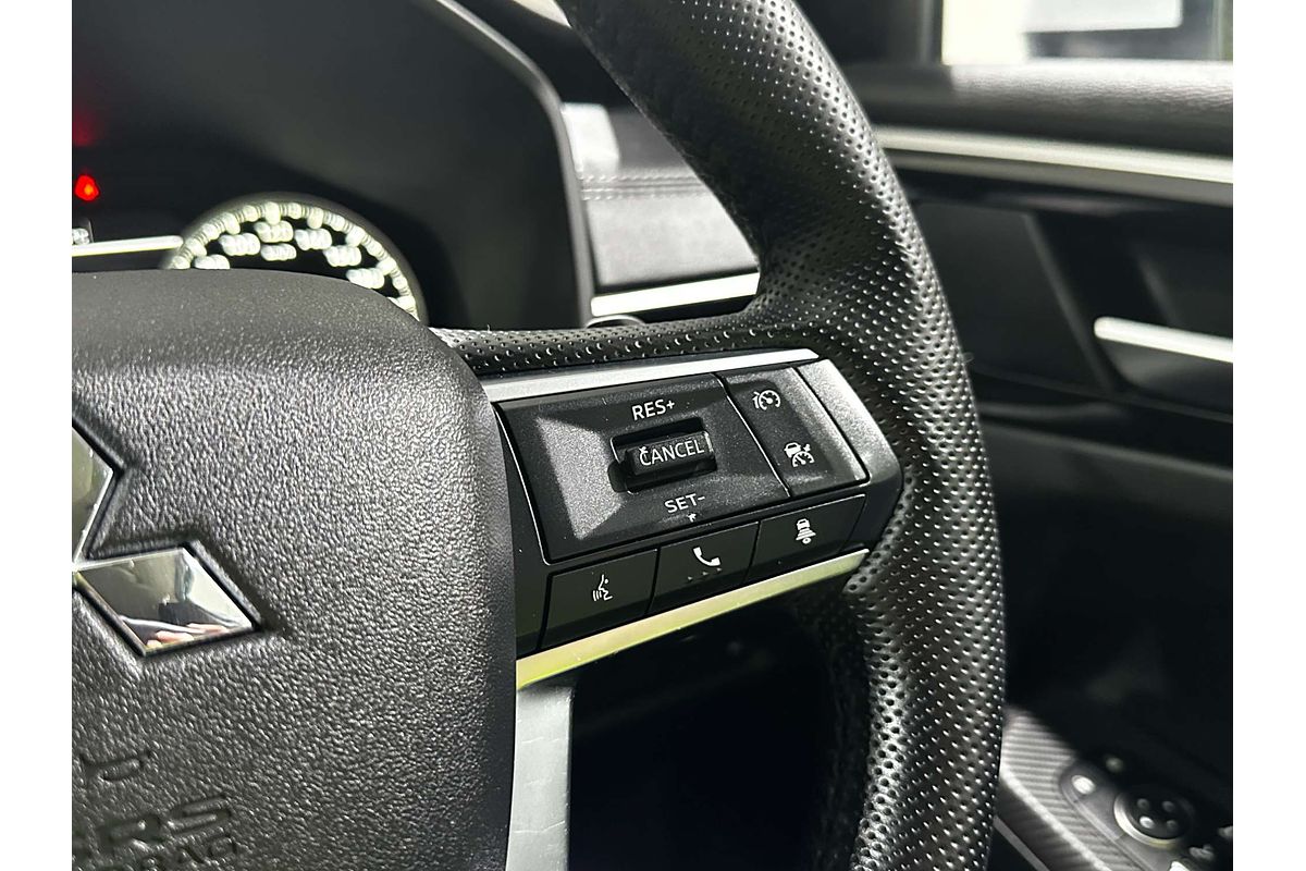 2022 Mitsubishi Outlander LS ZM