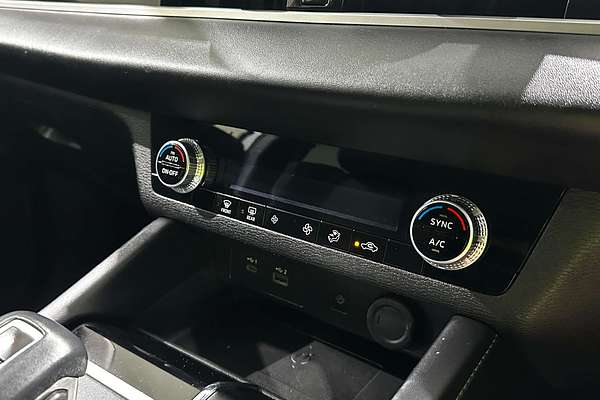 2022 Mitsubishi Outlander LS ZM