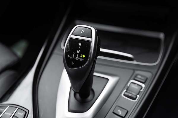 2020 BMW 2 Series 220i M Sport F22 LCI