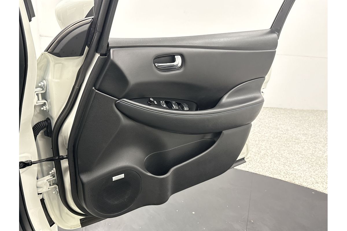 2022 Nissan LEAF e+ ZE1