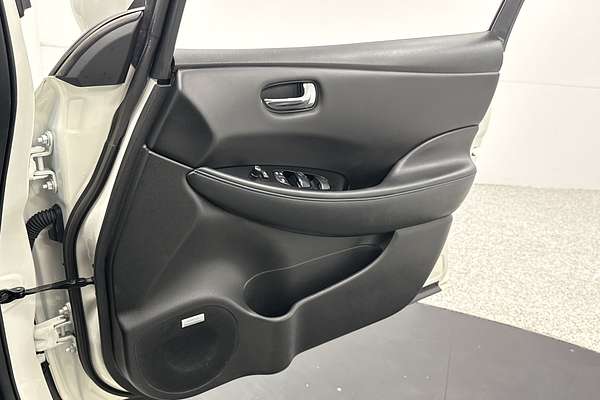 2022 Nissan LEAF e+ ZE1