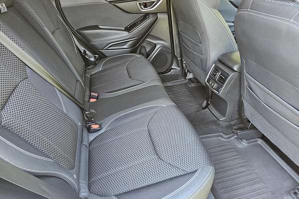 2019 Subaru Forester 2.5i Premium S5