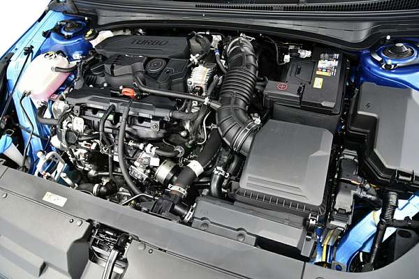 2025 Kia K4 GT-Line CL4m