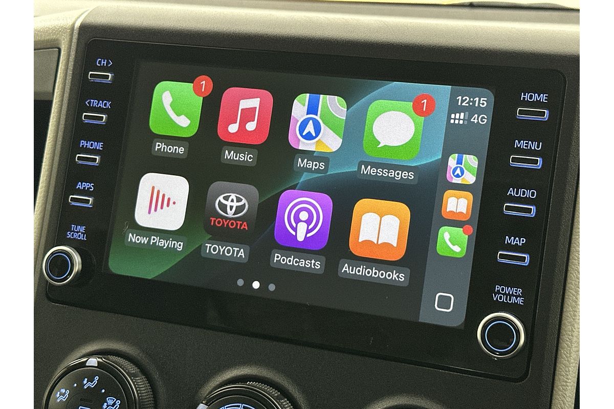 2022 Toyota Hiace Commuter GDH322R ELWB High Roof