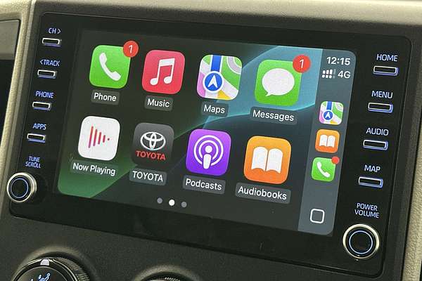 2022 Toyota Hiace Commuter GDH322R ELWB High Roof