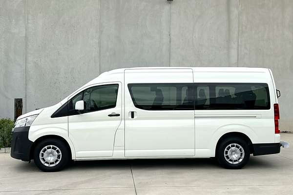 2022 Toyota Hiace Commuter GDH322R ELWB High Roof