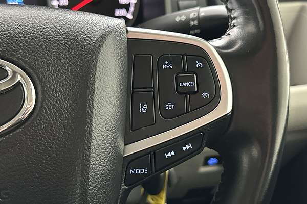 2022 Toyota Hiace Commuter GDH322R ELWB High Roof