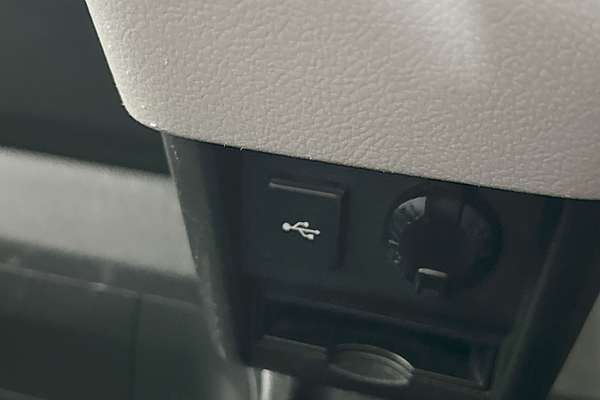 2022 Toyota Hiace Commuter GDH322R ELWB High Roof