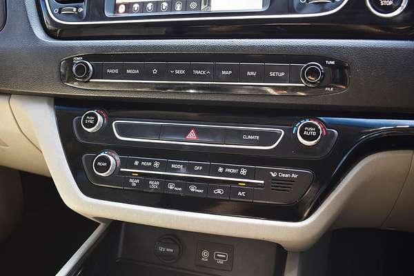 2019 Kia Carnival Platinum YP