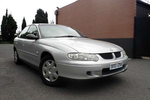 2001 Holden Commodore Acclaim VX II