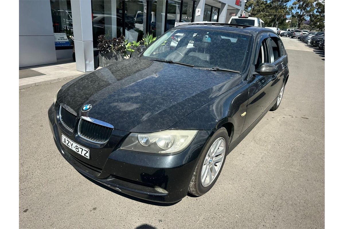 2006 BMW 3 Series 320i E90