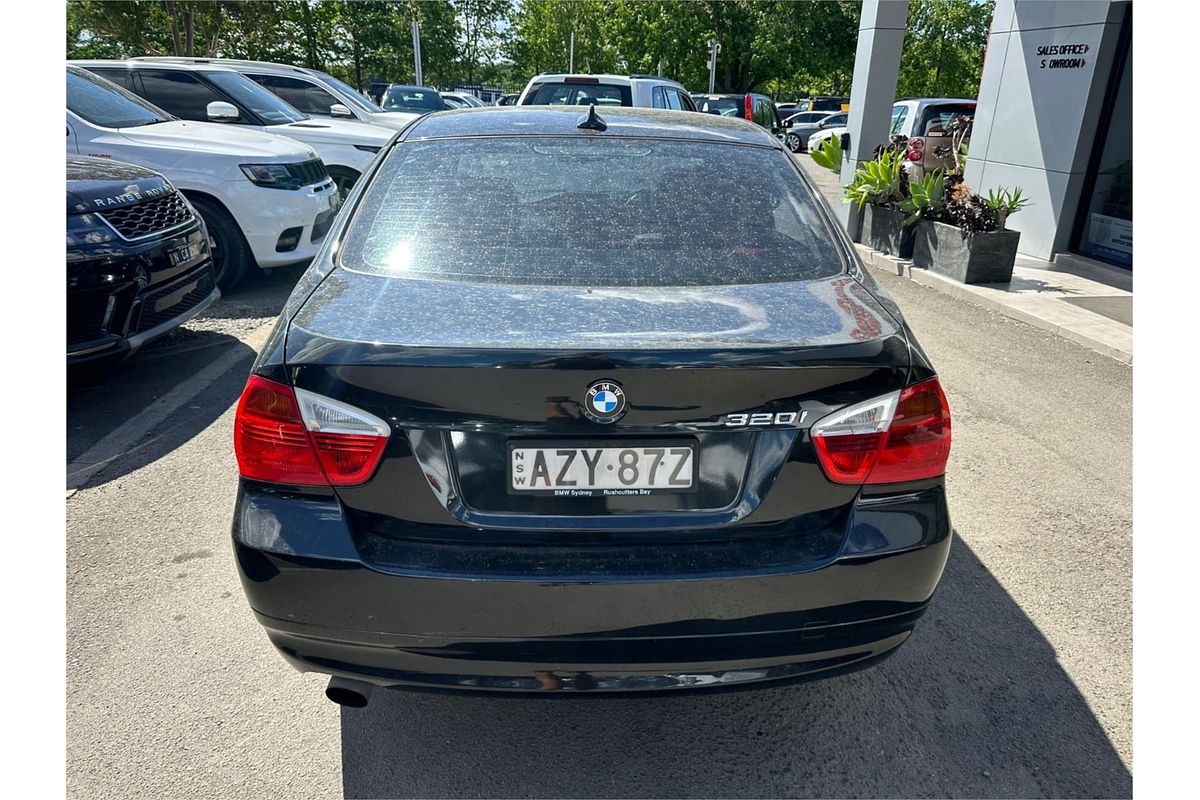 2006 BMW 3 Series 320i E90