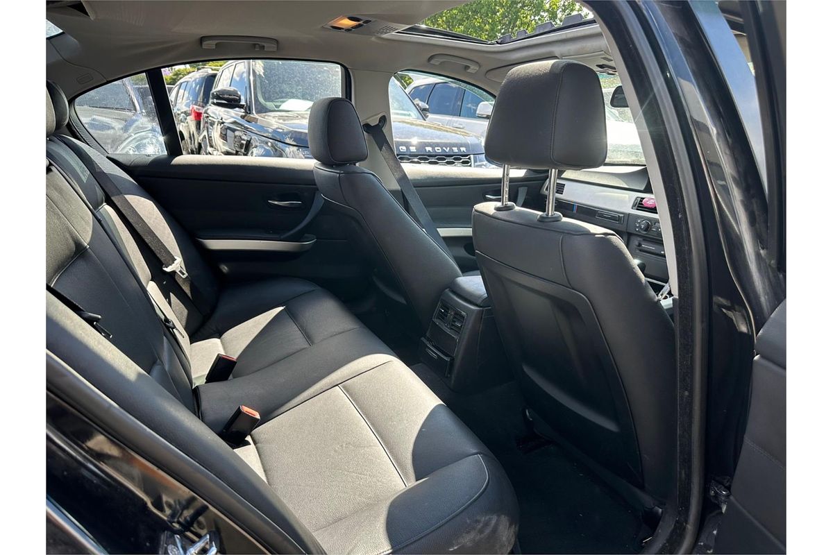 2006 BMW 3 Series 320i E90