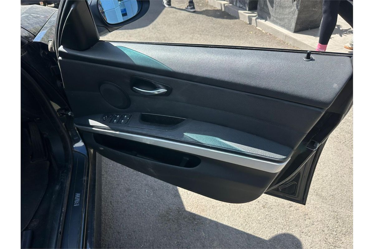 2006 BMW 3 Series 320i E90