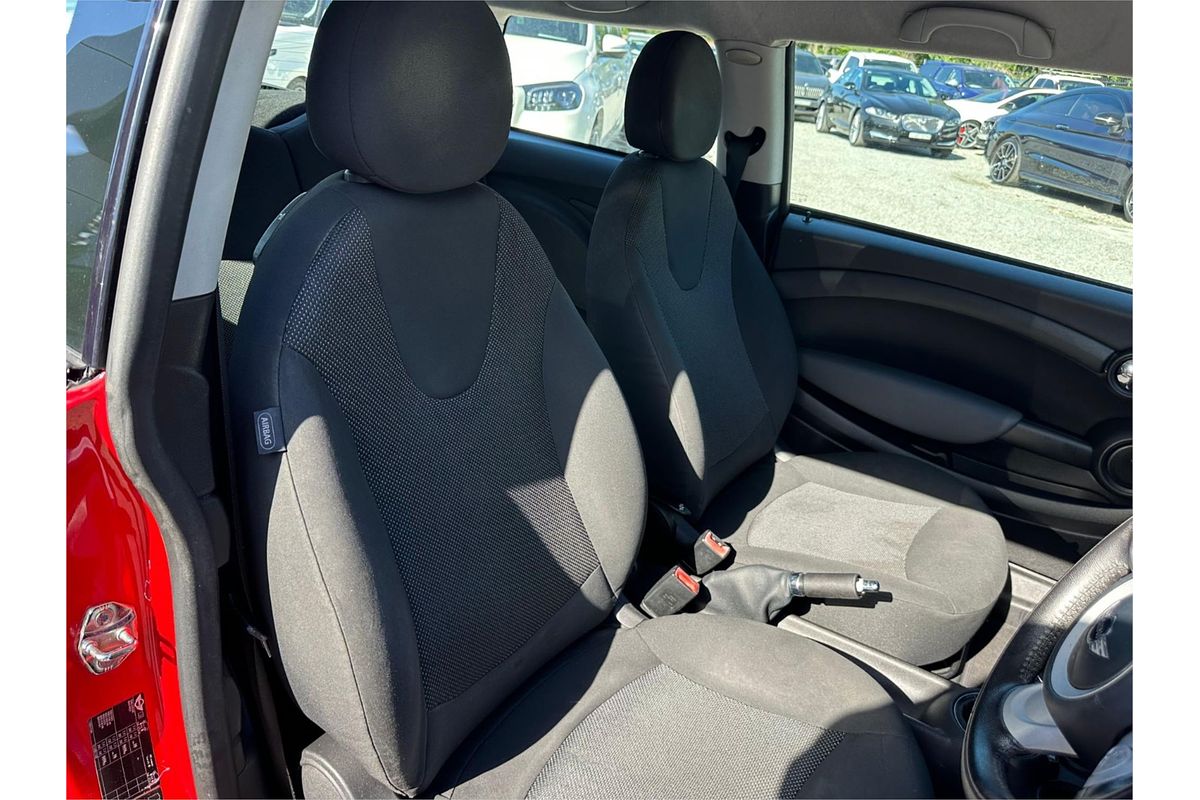 2009 MINI Hatch Cooper R56