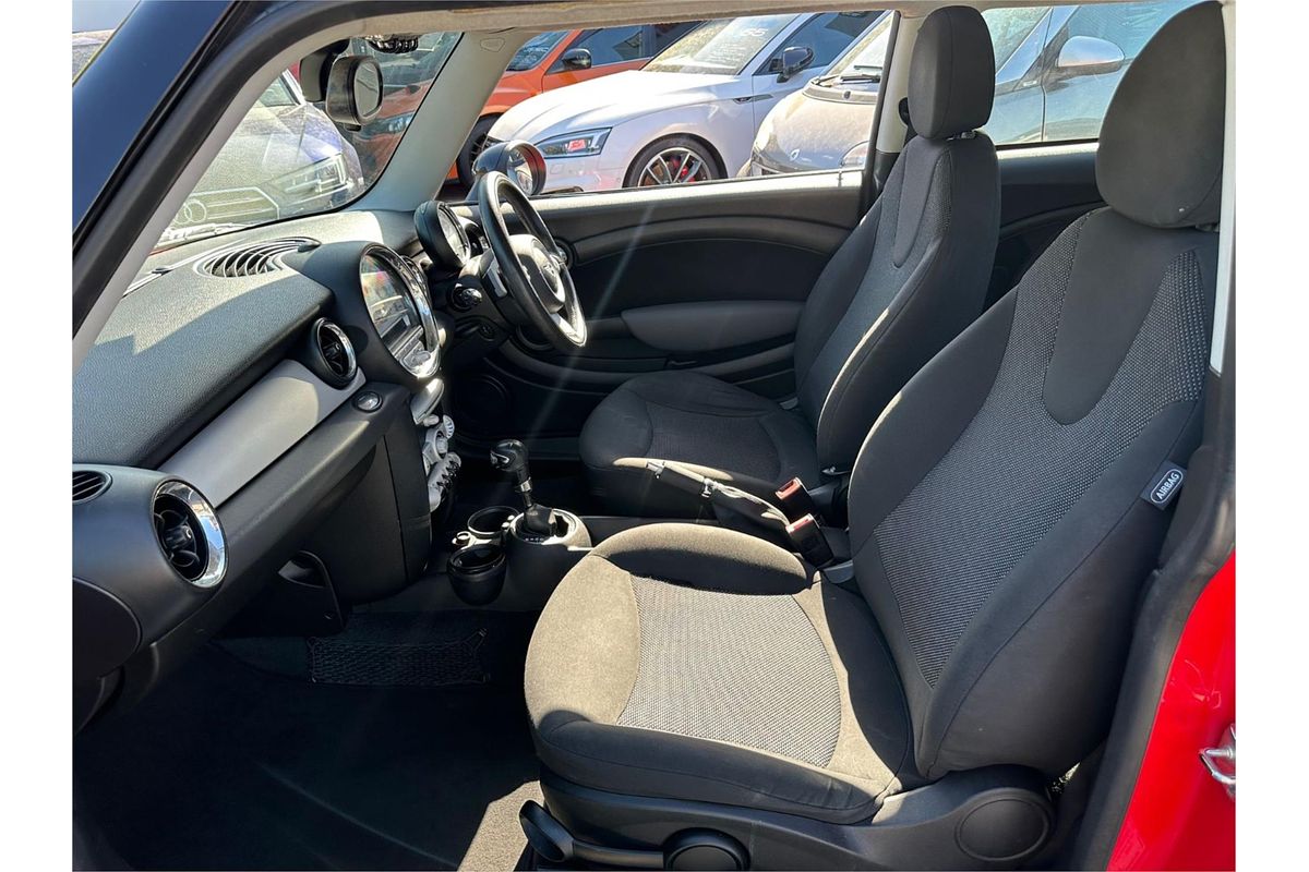 2009 MINI Hatch Cooper R56