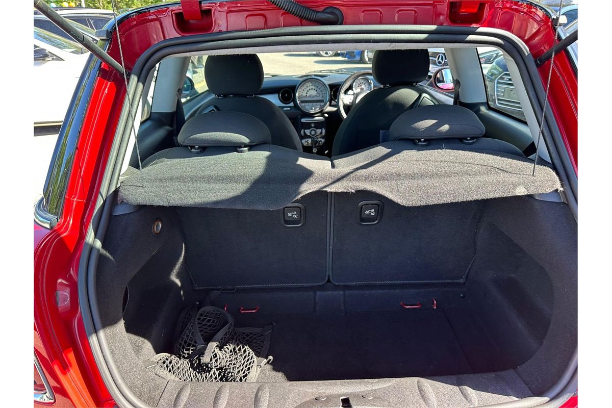 2009 MINI Hatch Cooper R56