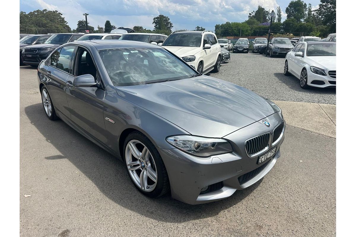 2012 BMW 5 Series 520i F10