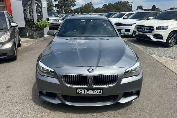 2012 BMW 5 Series 520i F10