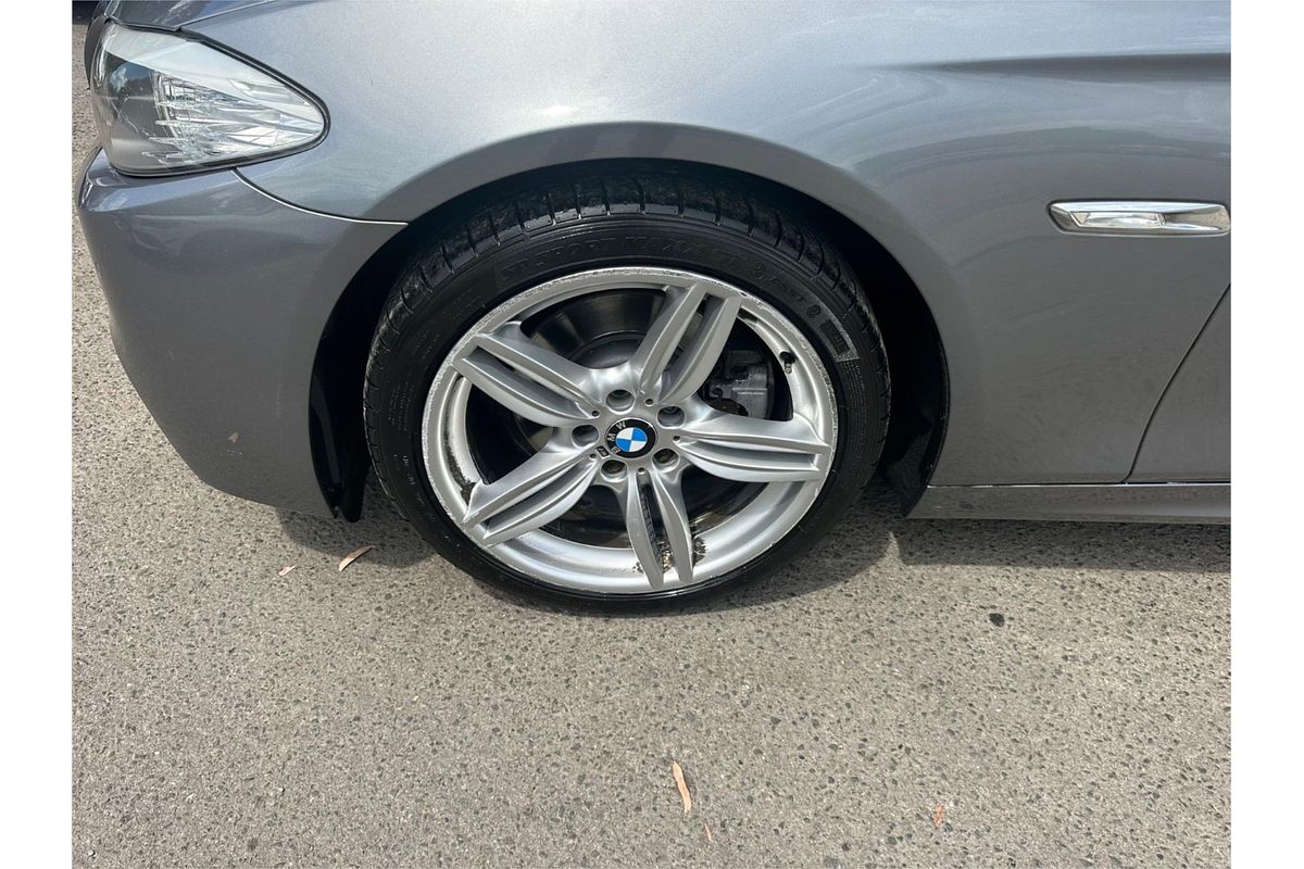 2012 BMW 5 Series 520i F10