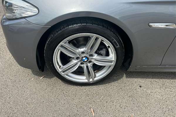 2012 BMW 5 Series 520i F10