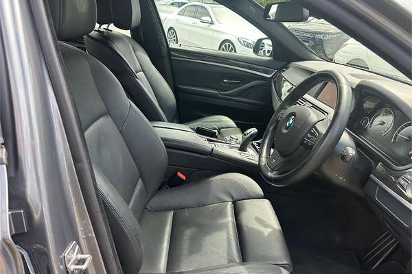 2012 BMW 5 Series 520i F10