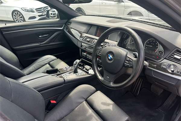 2012 BMW 5 Series 520i F10
